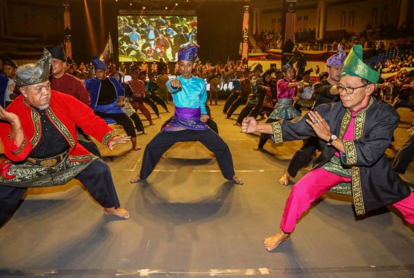 Silat exponents in action during a rehearsal for the national-level Malaysia Day celebration at the Indoor Stadium in Kuching this year. Silat is now recognised by Unesco as an intangible art form. - Filepic