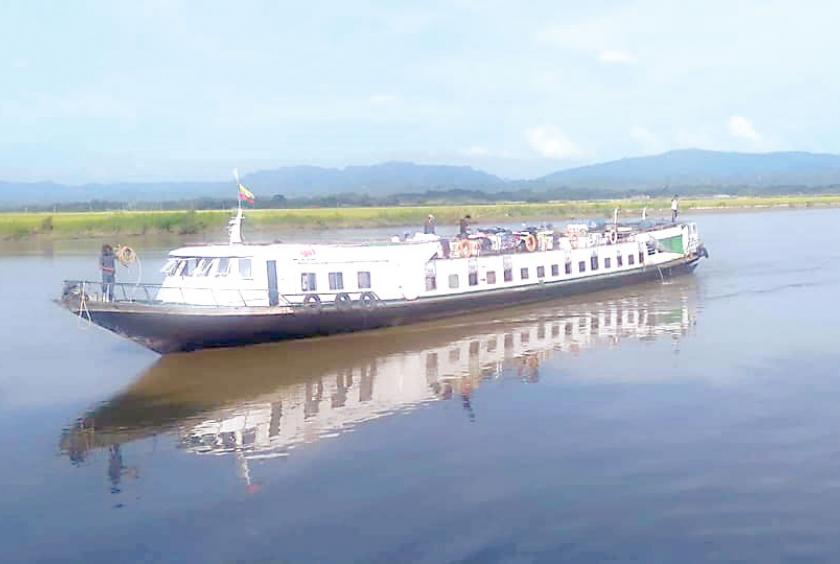 Shwenadi vessel arrived at Buthidaung Jetty on October 26. 