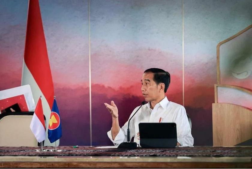 President Joko Widodo urged Myanmar “to play an active role in the dialogues” that Asean has initiated. ST PHOTO: GAVIN FOO