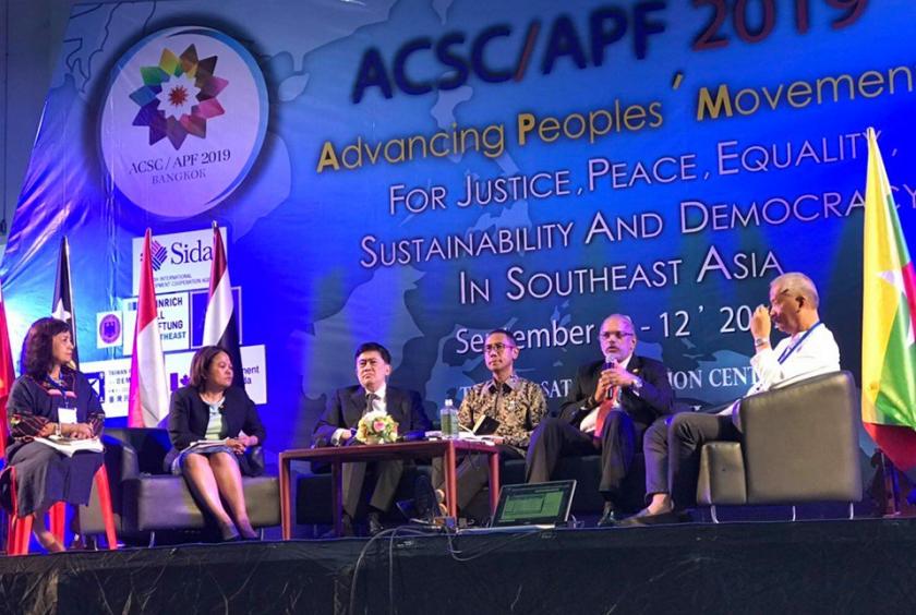 ASEAN leaders during the dialogue. Suntaree Saeng-ging, Home NET SEA (moderator), Elisa Maria da Silva, Counselor and Deputy Chief of Mission of Timor Leste, Deputy Permanent Secretary Arthayud Srisamoot of Thailand’s Ministry of Foreign Affairs H.E. Dicky Komor, Deputy Chief of Mission to Thailand, H.E. Dato’ Jojie Samuel, Malaysian Ambassador, Deputy Director General- ASEAN Malaysia National Secretariat and Gus Miclat, Initiatives for International Dialogue (moderator).