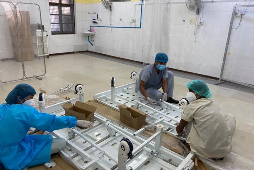 Beds for positive patients are being set up at Yangon General Hospital (Photo-Nanda Win)
