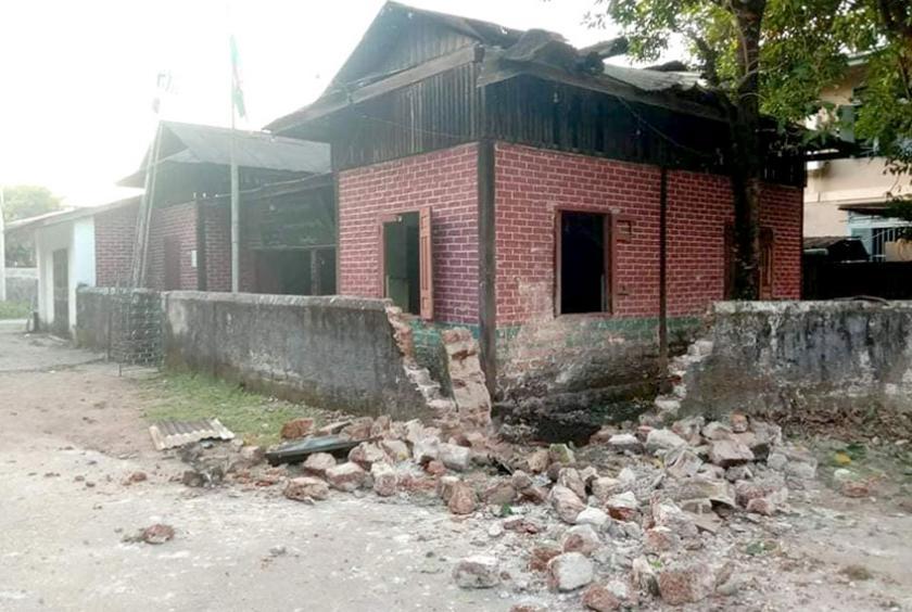 explosion occurs at the administration office in Aung Chantha Ward in Thanbyuzayat Township, Mon State