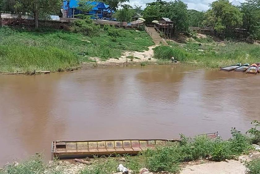 Photo shows a border speedboat terminal