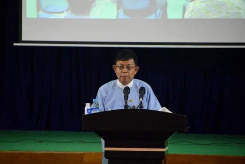 Central Bank Vice Governor seen at a press conference on May 15 