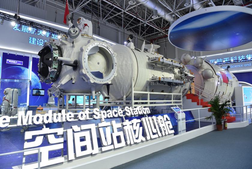 Photo taken on Nov 5, 2018 shows a full-size model of the core module of China's space station Tianhe exhibited at the 12th China International Aviation and Aerospace Exhibition (Airshow China) in Zhuhai, South China's Guangdong province. [Photo/Xinhua]