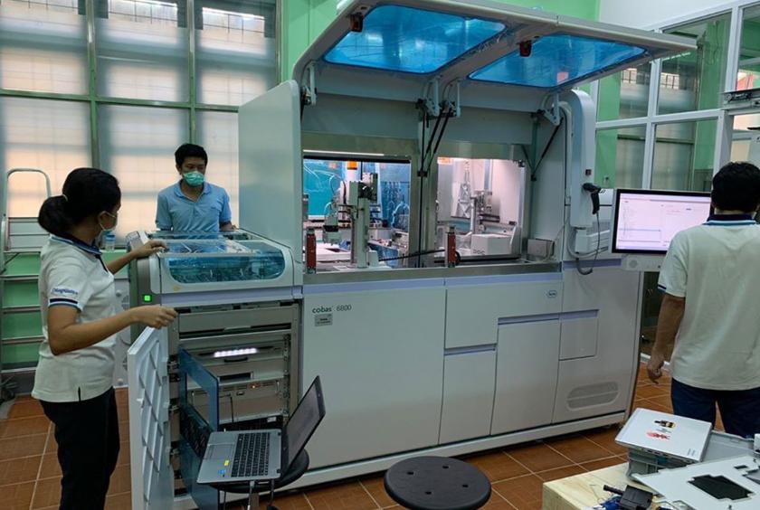 Cobas 6800 machine for Covid-19 tests