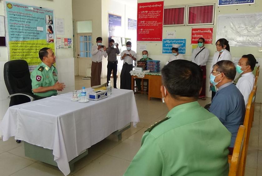 Nay Pyi Taw Command Commander donates cash and supplies (Photo-Aung Min Thein) 