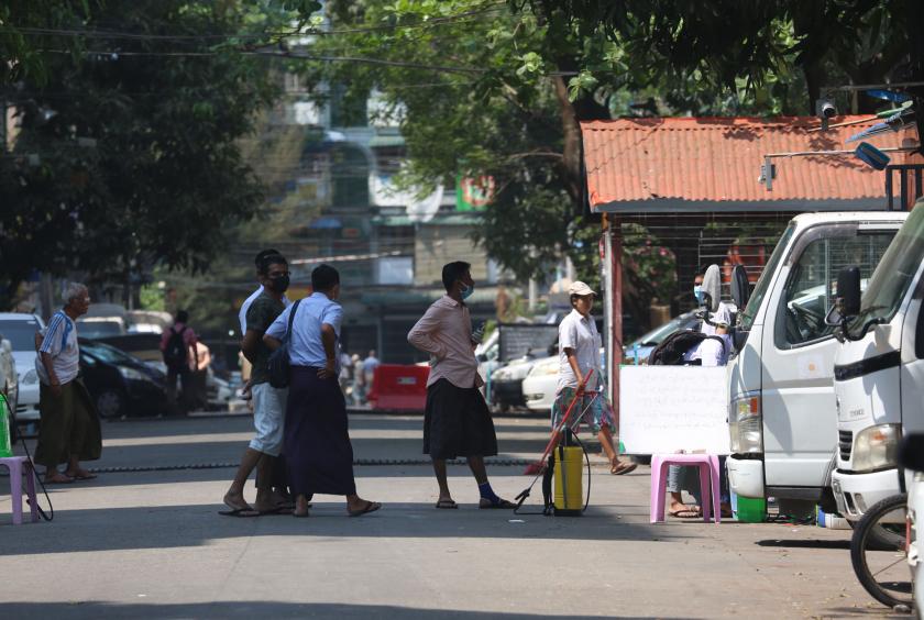 Plans underway to disinfect the house of the COVID-19 patient (Photo-Myo Htet Khaing) 