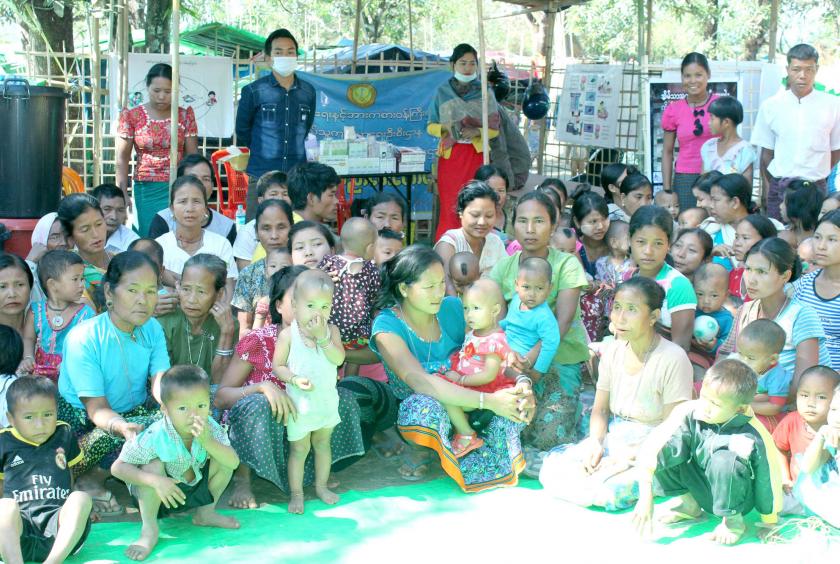 IDPs seen at Wataung refugee camp in Kyauktaw Township