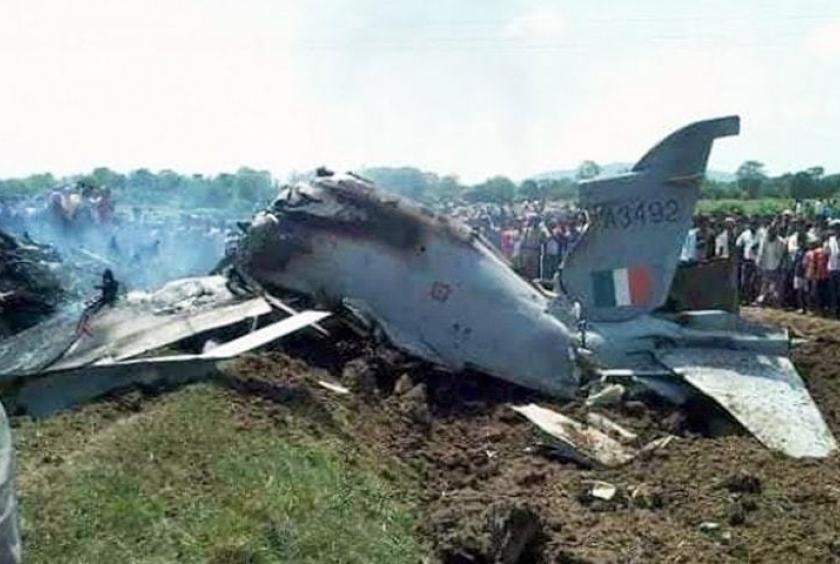 Breaking Pakistani Airforce Shoots Down Two Indian Aircraft