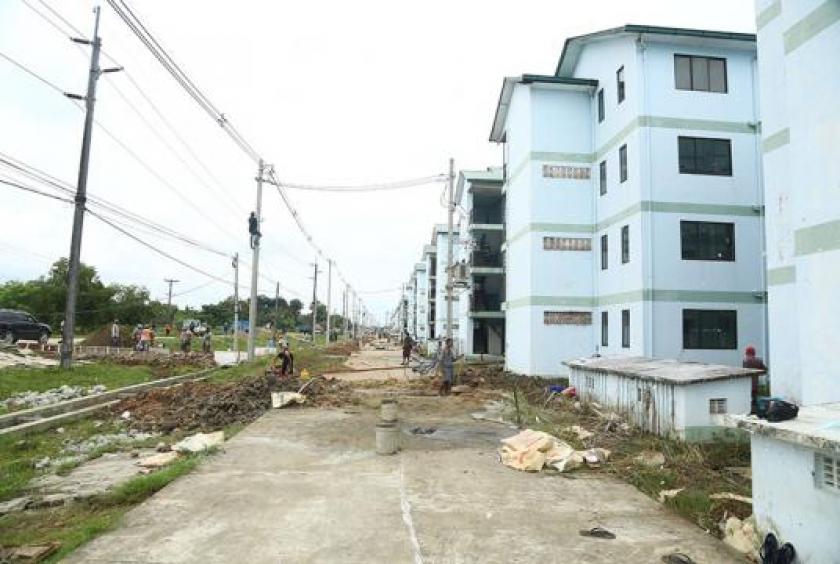 Preparations being made at Yoma Housing for a quarantine center (Photo-Thiha Aung)