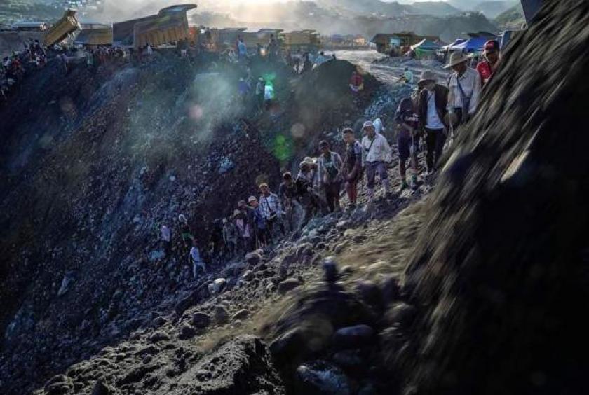 Migrant workers seeking jade in Hpakant