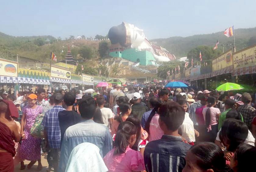Buddha Pujaniya festival and the 99th birthday of late Win Sein Tawya Monastery abbot in progress