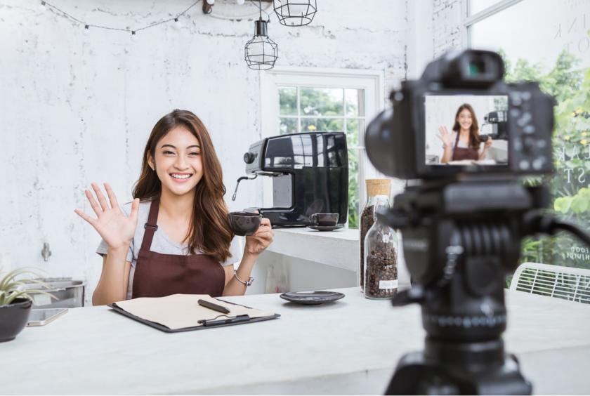 A social media influencer at work. (Shutterstock/paulaphoto)
