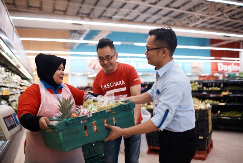 Tesco donated 4.8 million meals made up of unsold but edible food since 2016 through collaboration with Food Aid Foundation and Kechara Soup Kitchen.