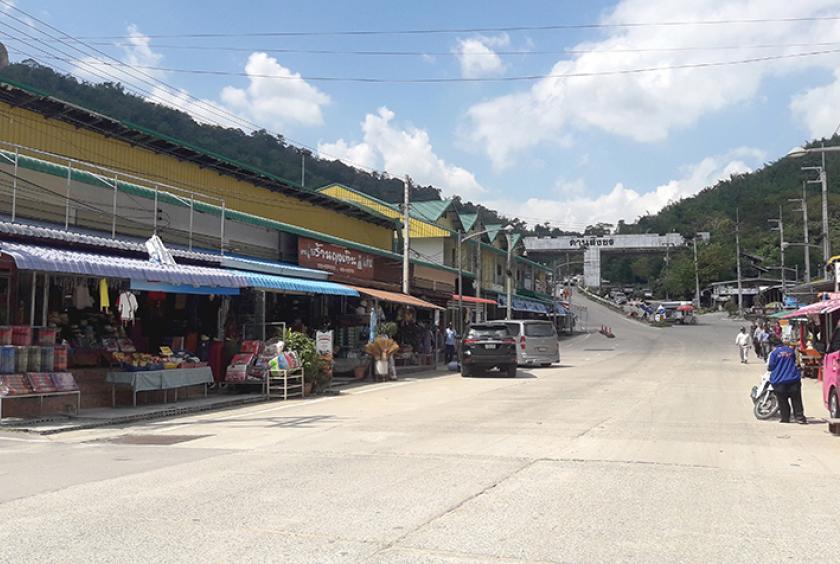 Caption=Mawtaung- Sakhun gate which is one of the Myanmar-Thai border trade gates
