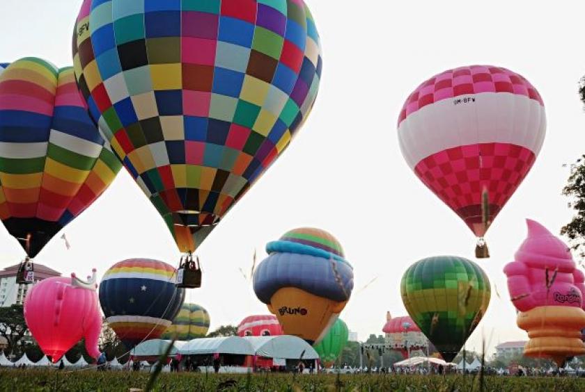 Hot Air Balloon Fiesta Kicks Off With A Bang In Malaysia Asianewsnetwork Eleven Media Group Co Ltd