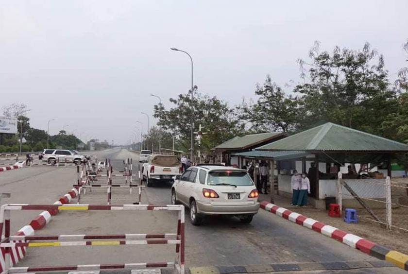 Vehicles coming to Nay Pyi Taw being checked