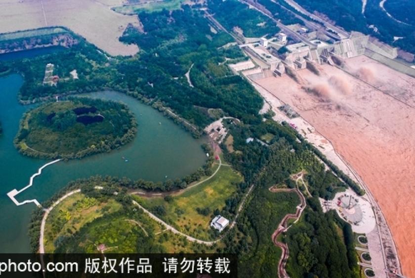 The Xiaolangdi Dam on the Yellow River is seen in this file photo taken on July 5, 2018. [Photo/sipaphoto.com]