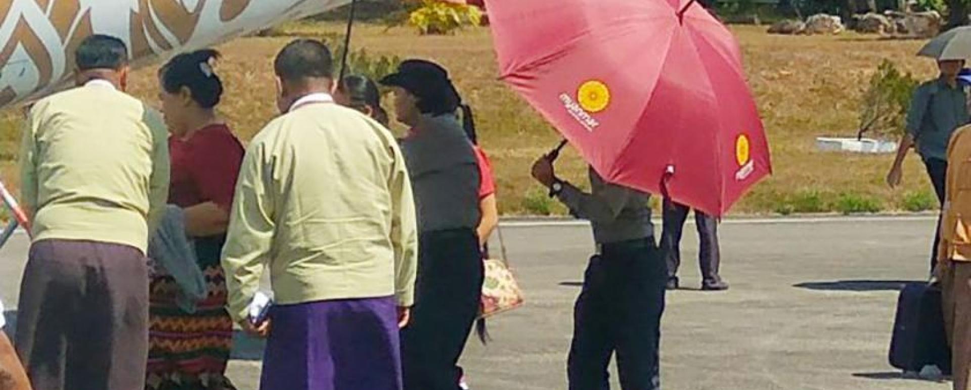 Dr Le Le Maw being seen at Dawei Airport yesterday afternoon (Photo-Zaw Moe Oo)