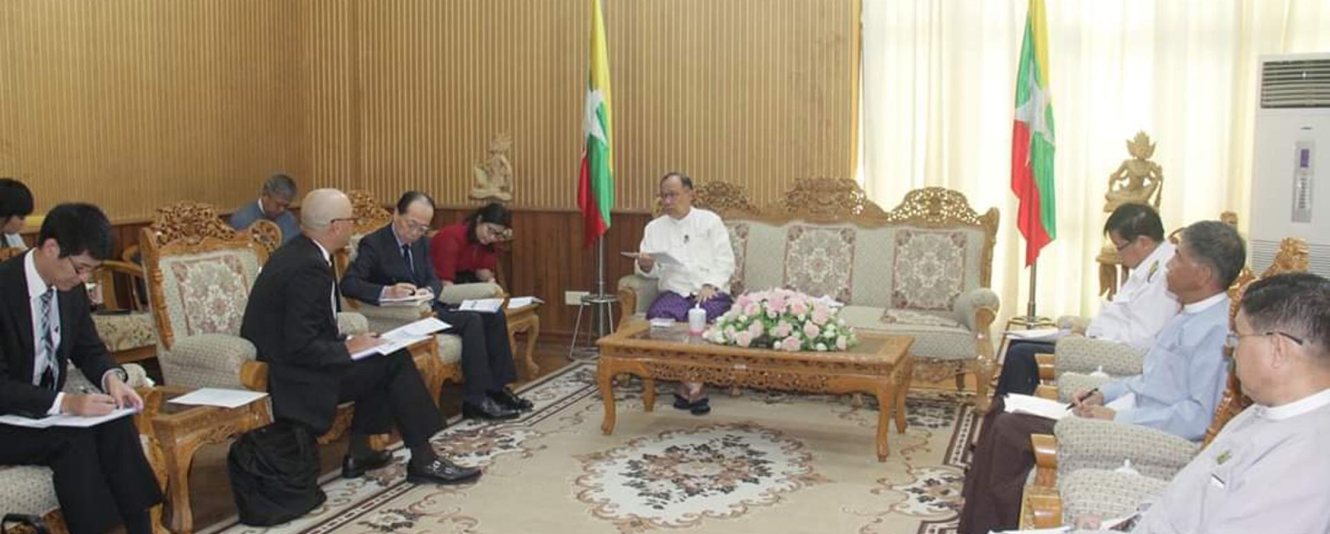 The Union Minister meets with the Japanese ambassador 
