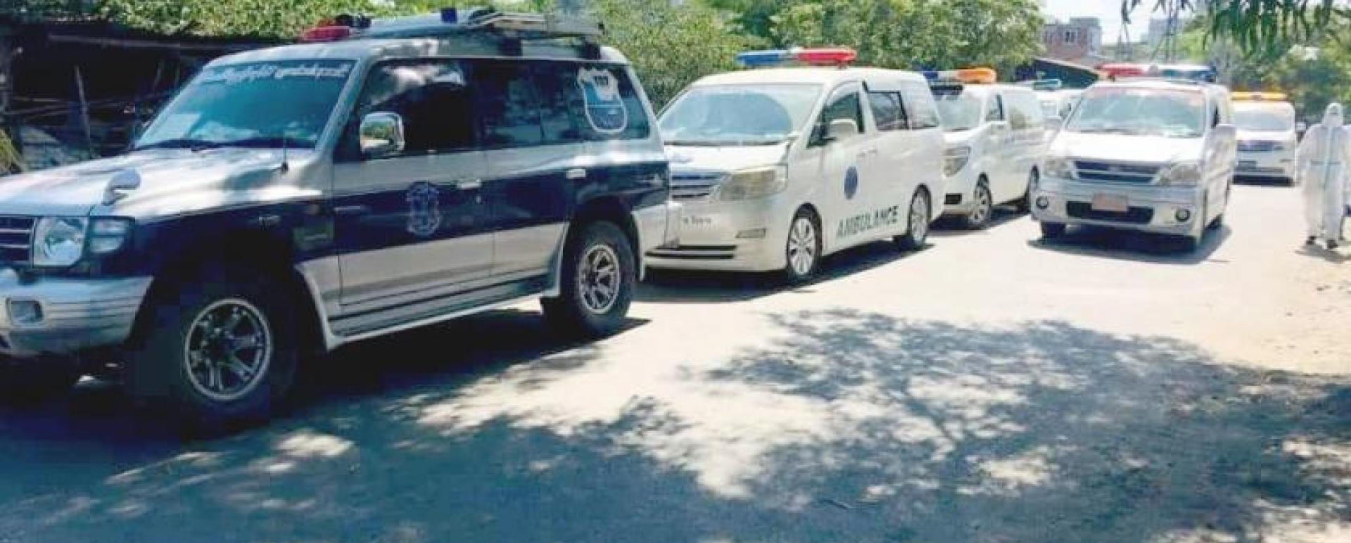 Vehicles from Rescue Teams took suspect patients to Quarantine Centers in Mandalay Region