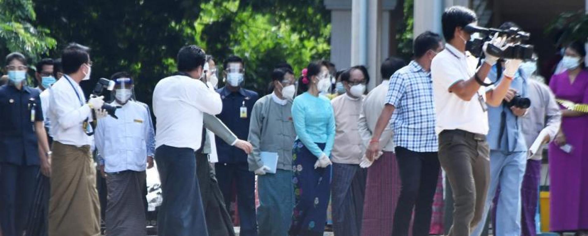 The State Counsellor attends a demonstration of voting held in Nay Pyi Taw.