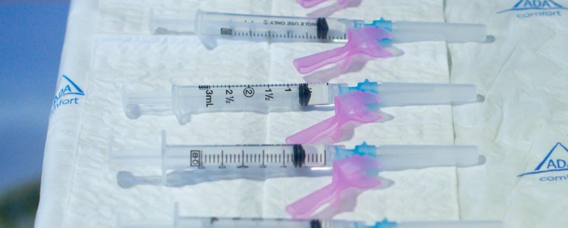 Photo taken on March 12, 2021 shows AstraZeneca/Oxford vaccines at a hospital in Caceres province in Spain. [Photo/Xinhua]